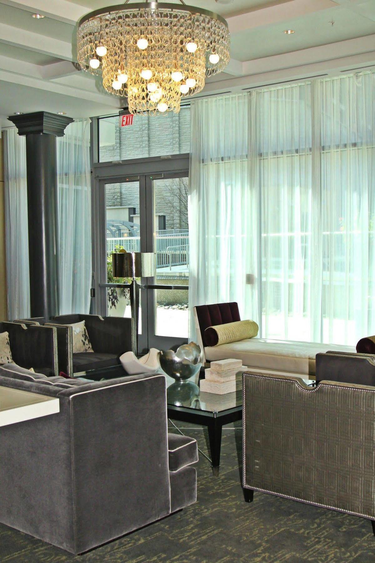 Weichert Suites At The Ovation McLean Exterior photo